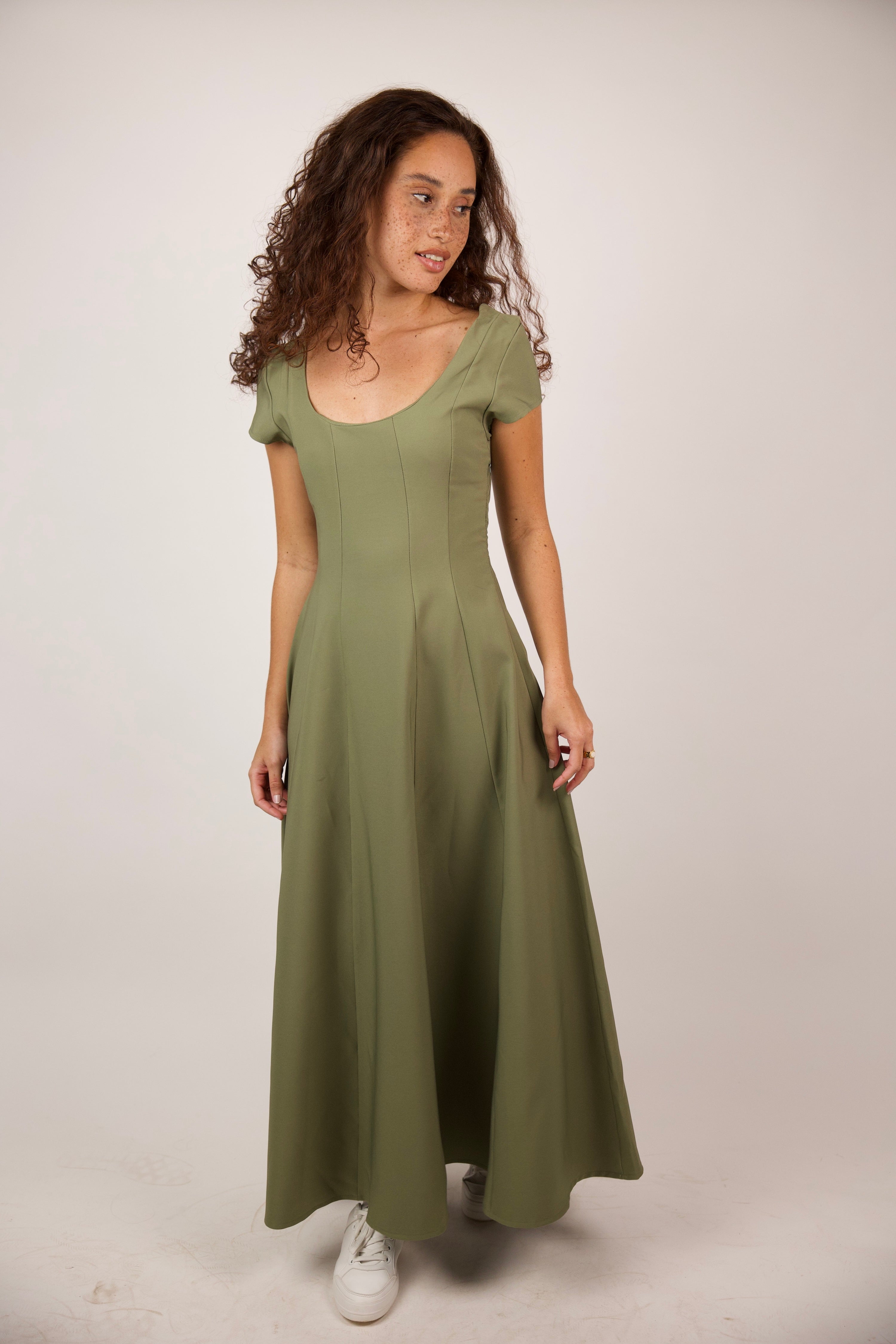 SOFT FLOW MAXI DRESS