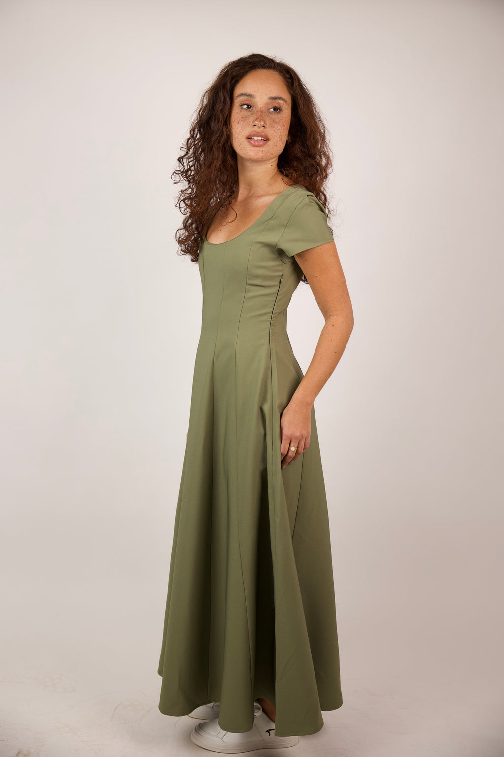 SOFT FLOW MAXI DRESS