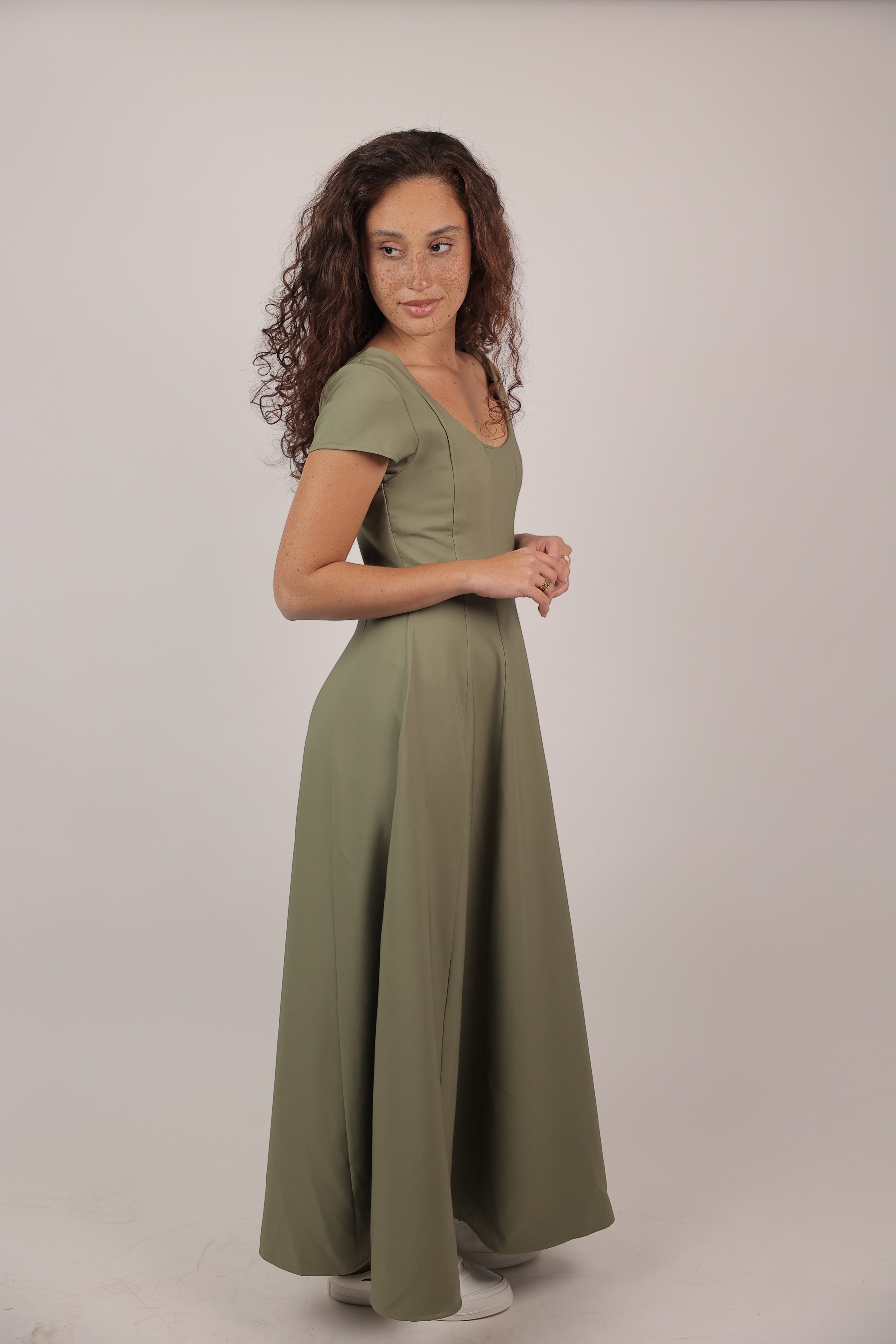 SOFT FLOW MAXI DRESS