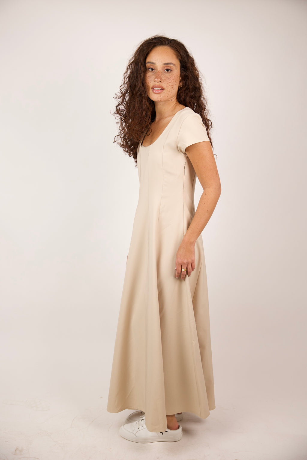 SOFT FLOW MAXI DRESS