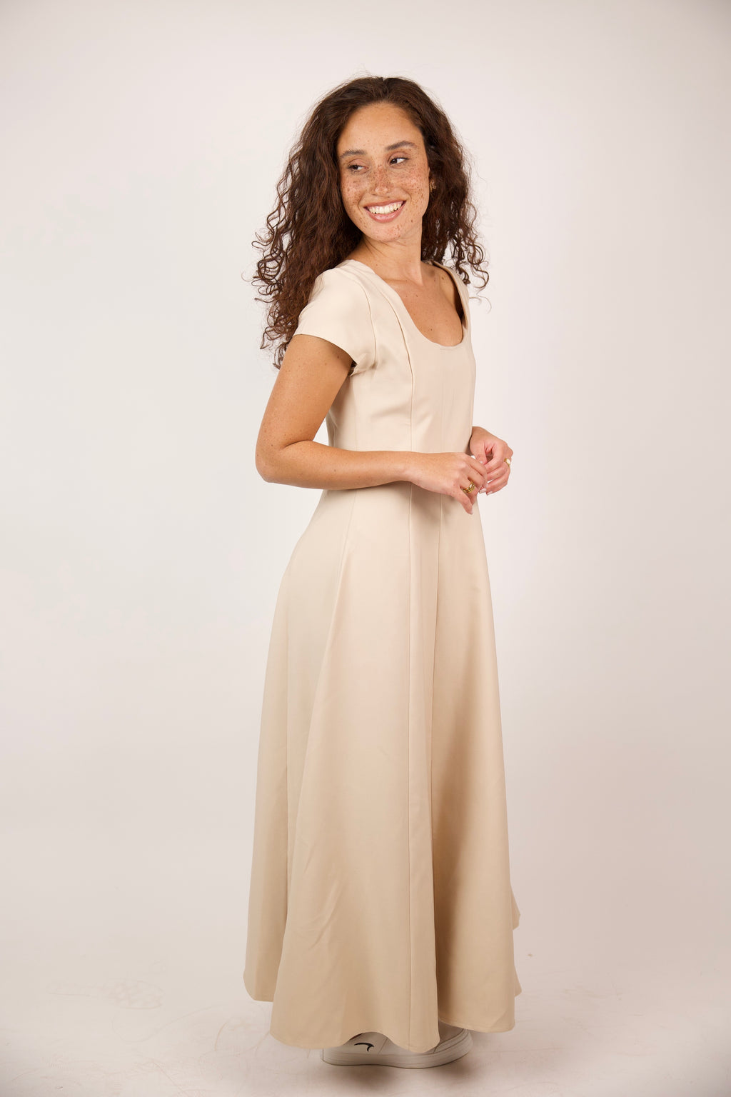 SOFT FLOW MAXI DRESS