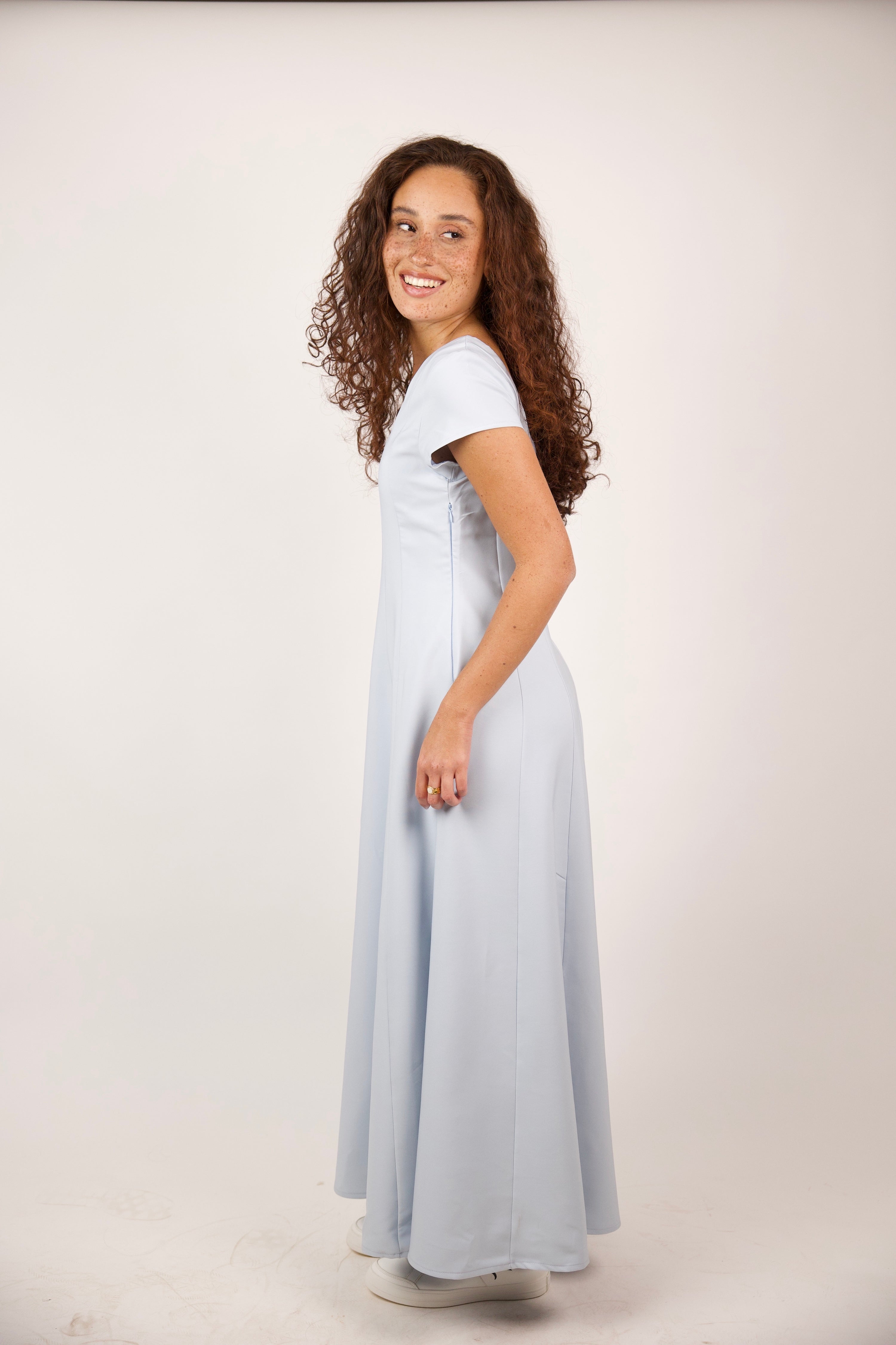 SOFT FLOW MAXI DRESS