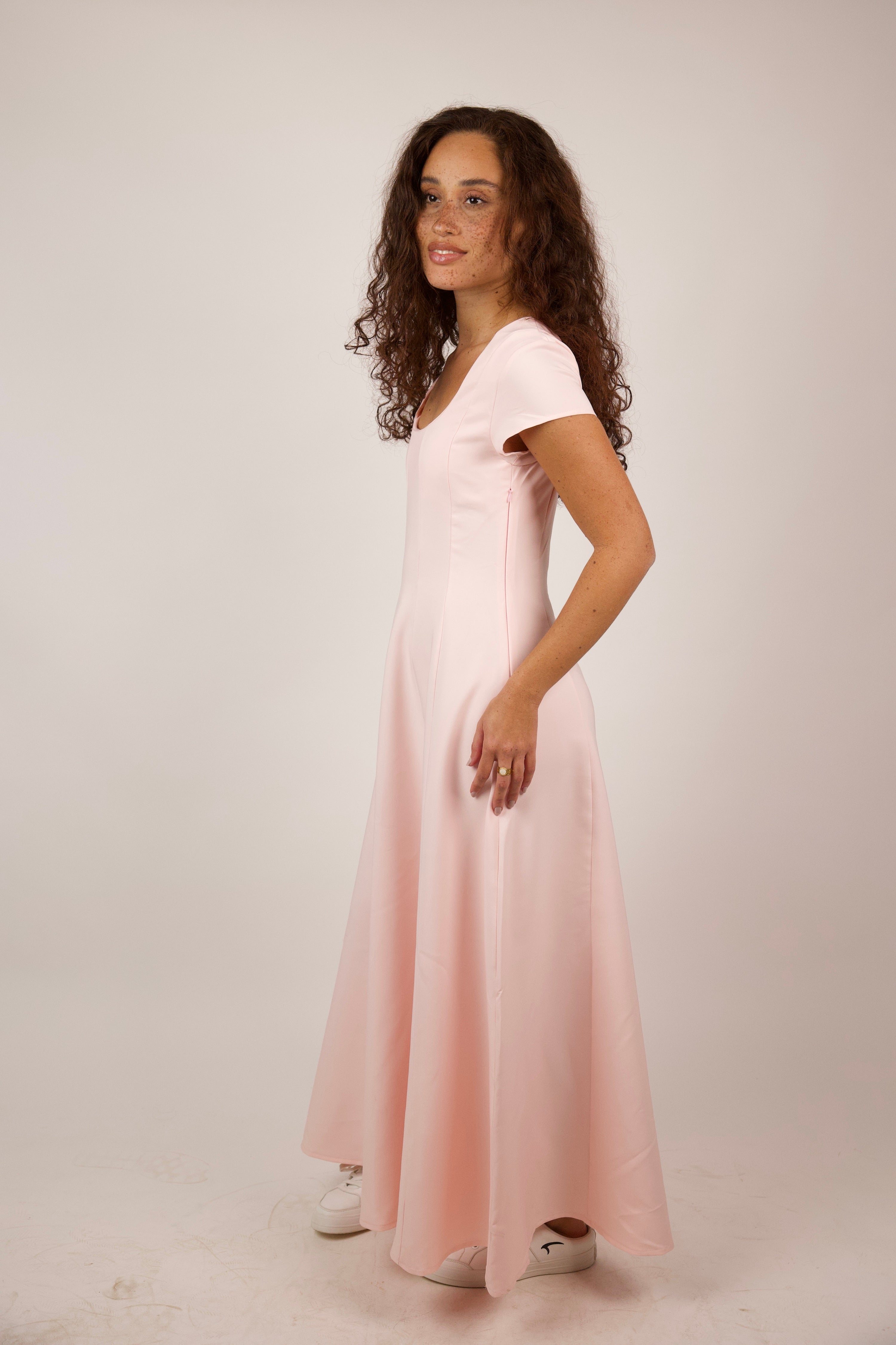 SOFT FLOW MAXI DRESS