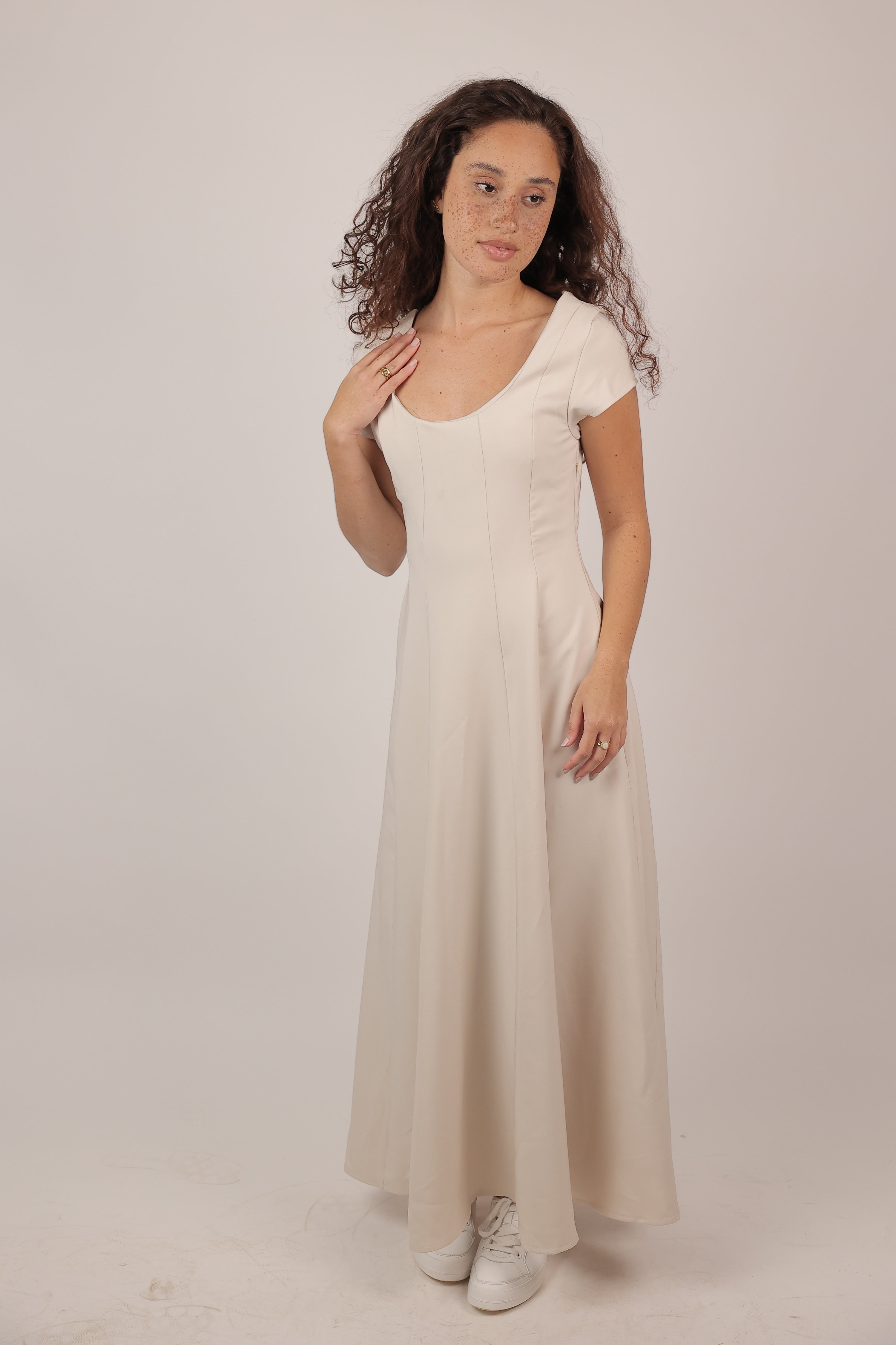 SOFT FLOW MAXI DRESS