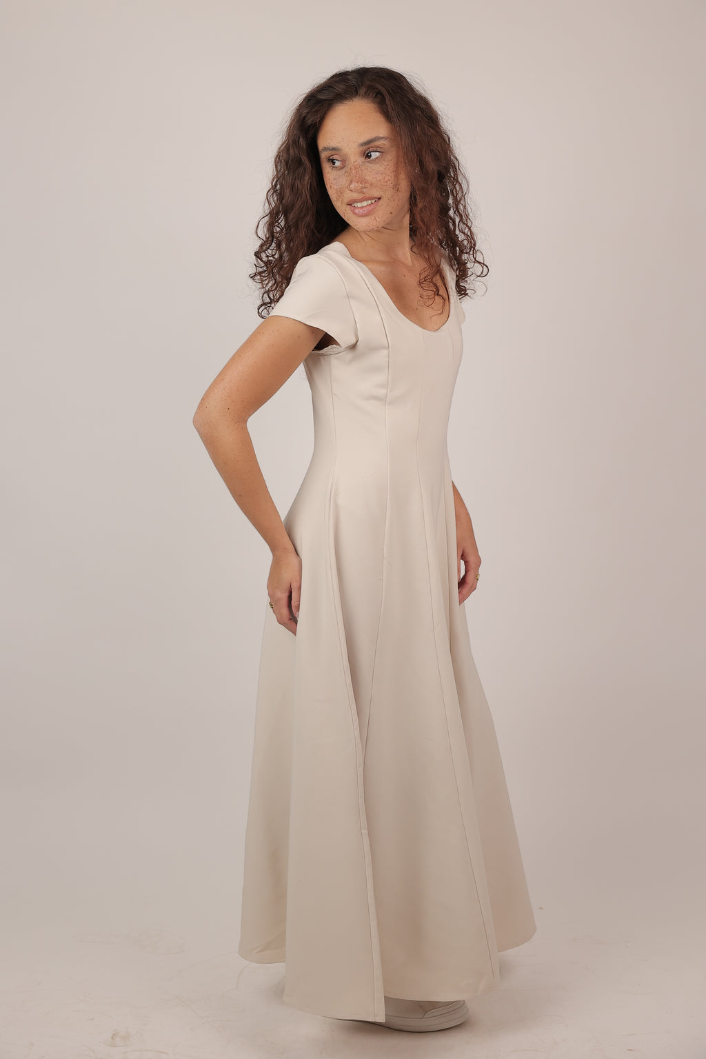 SOFT FLOW MAXI DRESS