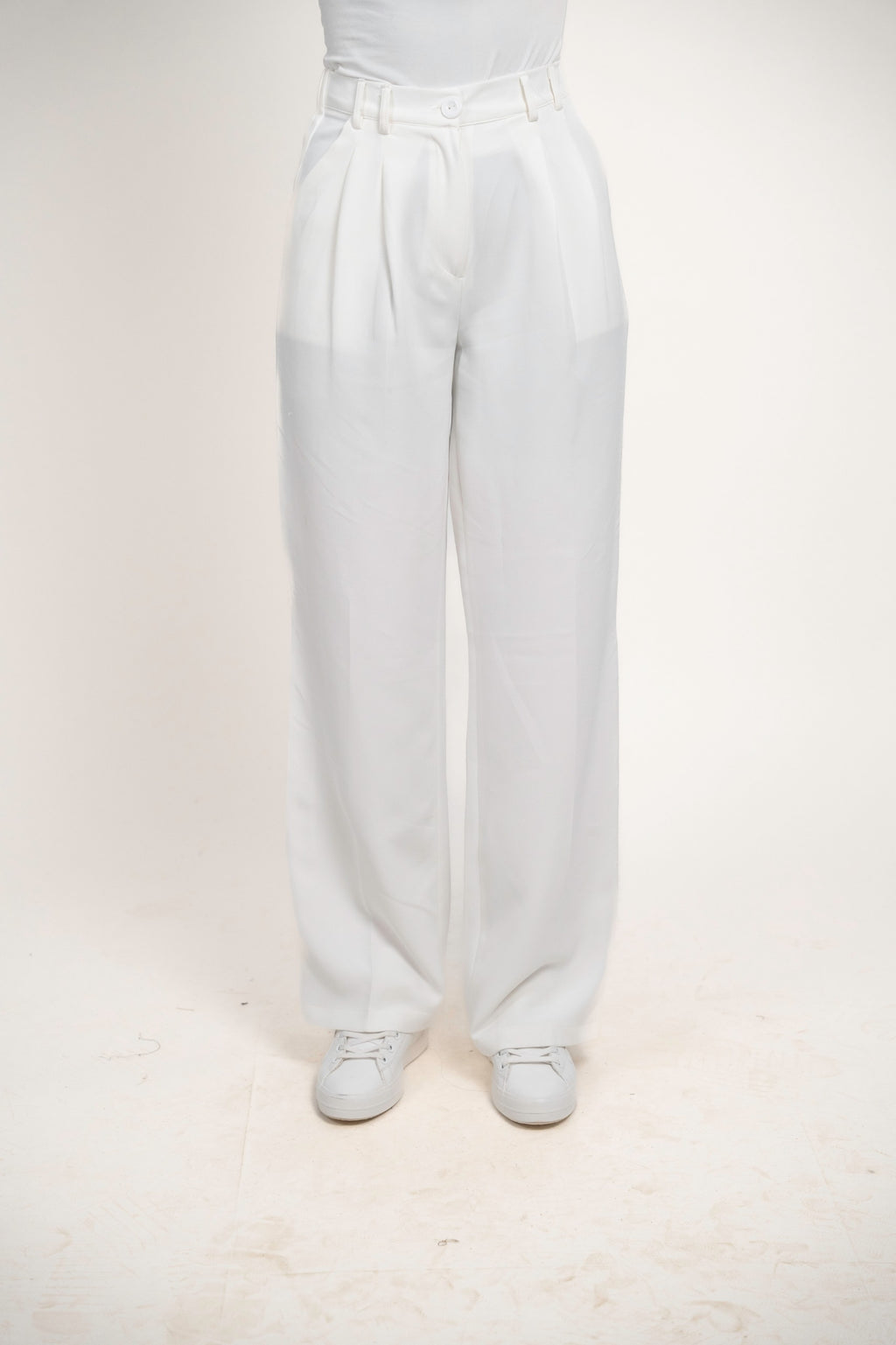 CLASSIC HIGH-WAIST TROUSER