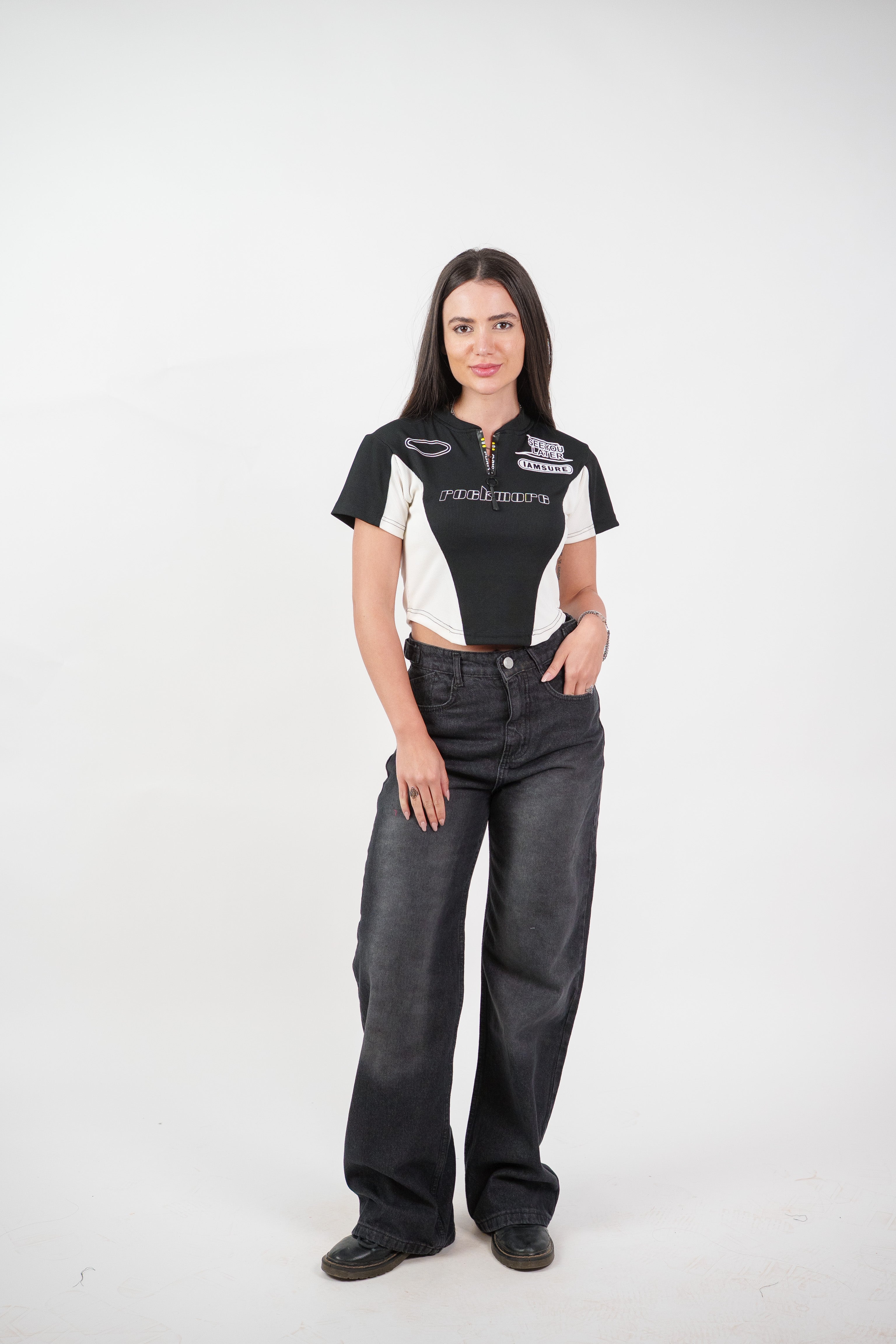 SPORT QUARTER ZIP TEE