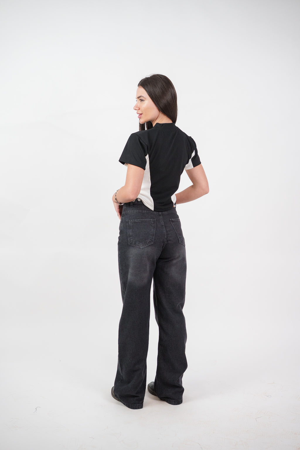 SPORT QUARTER ZIP TEE