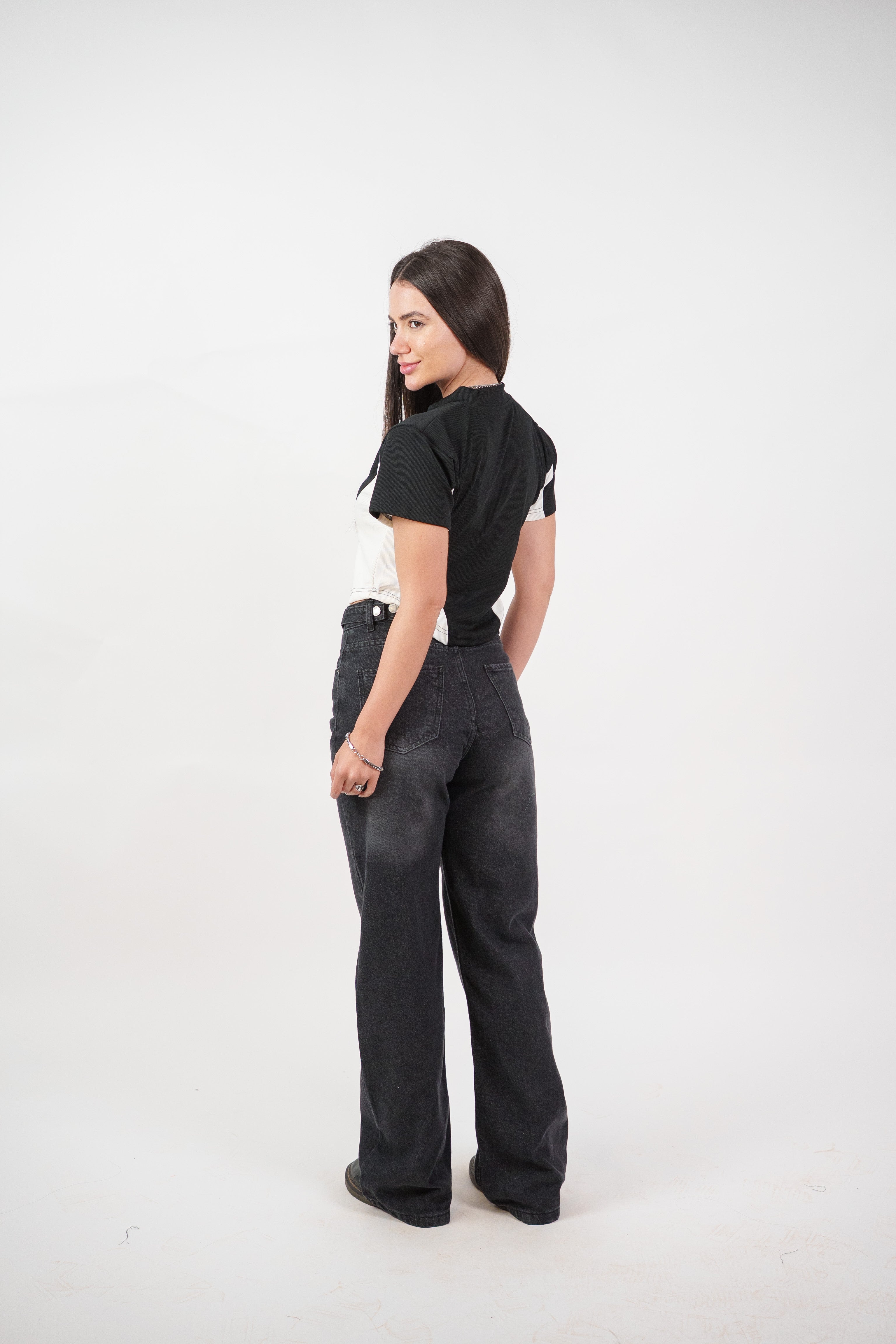SPORT QUARTER ZIP TEE
