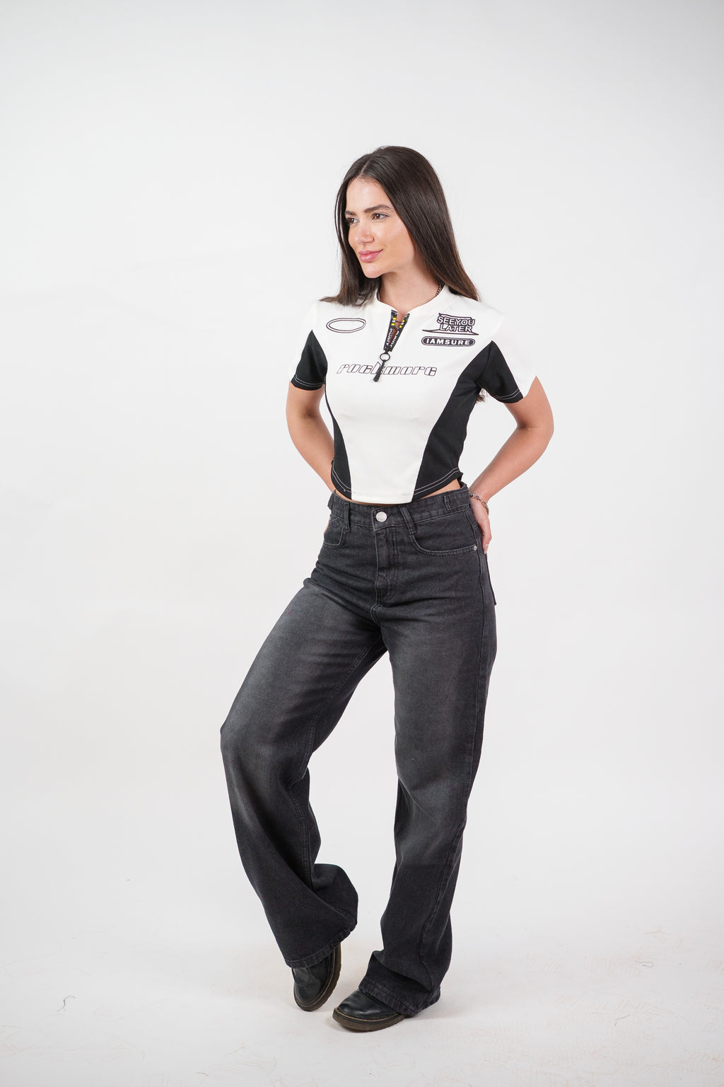 SPORT QUARTER ZIP TEE