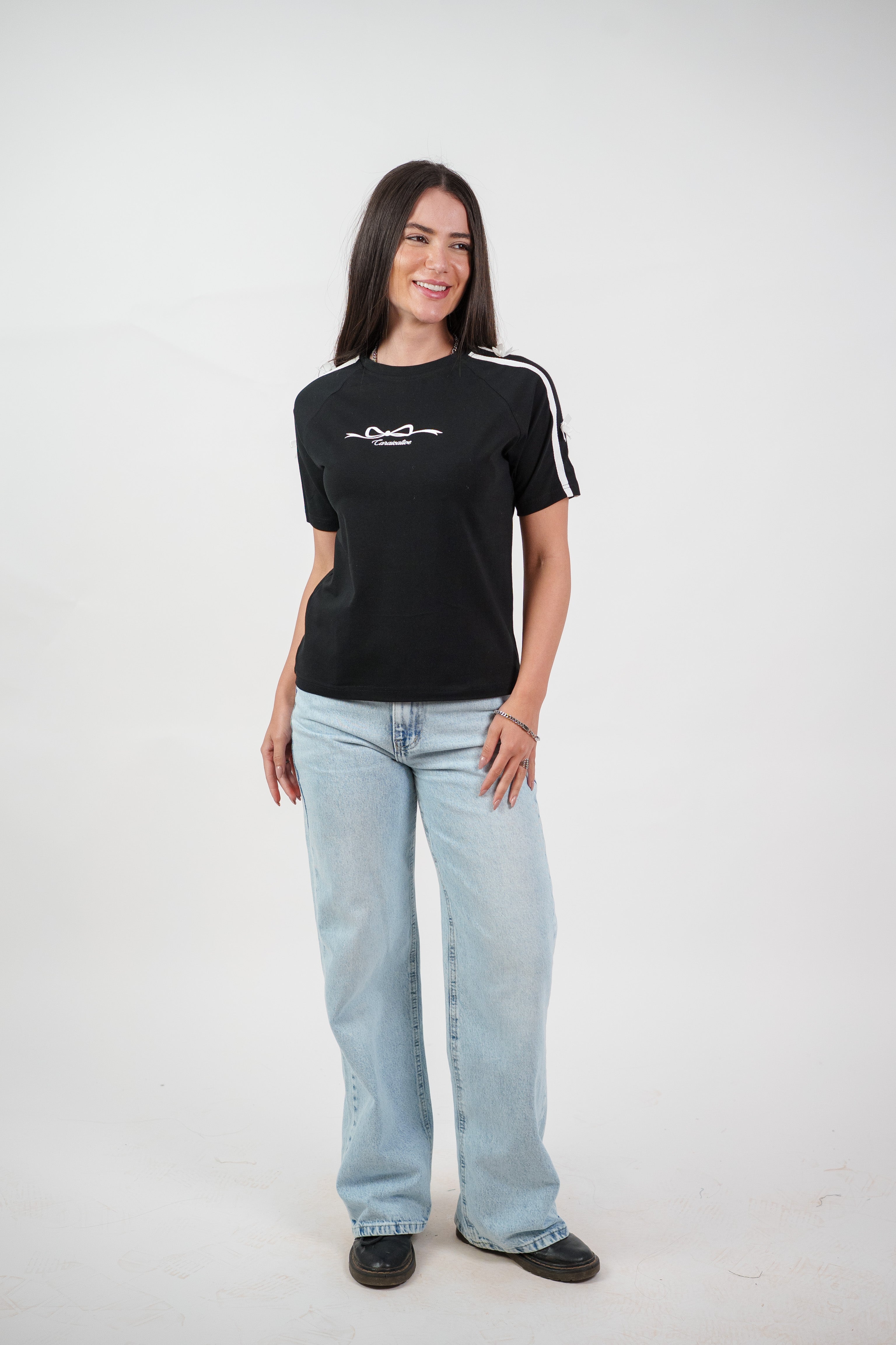 MINIMAL LOGO BASIC TEE