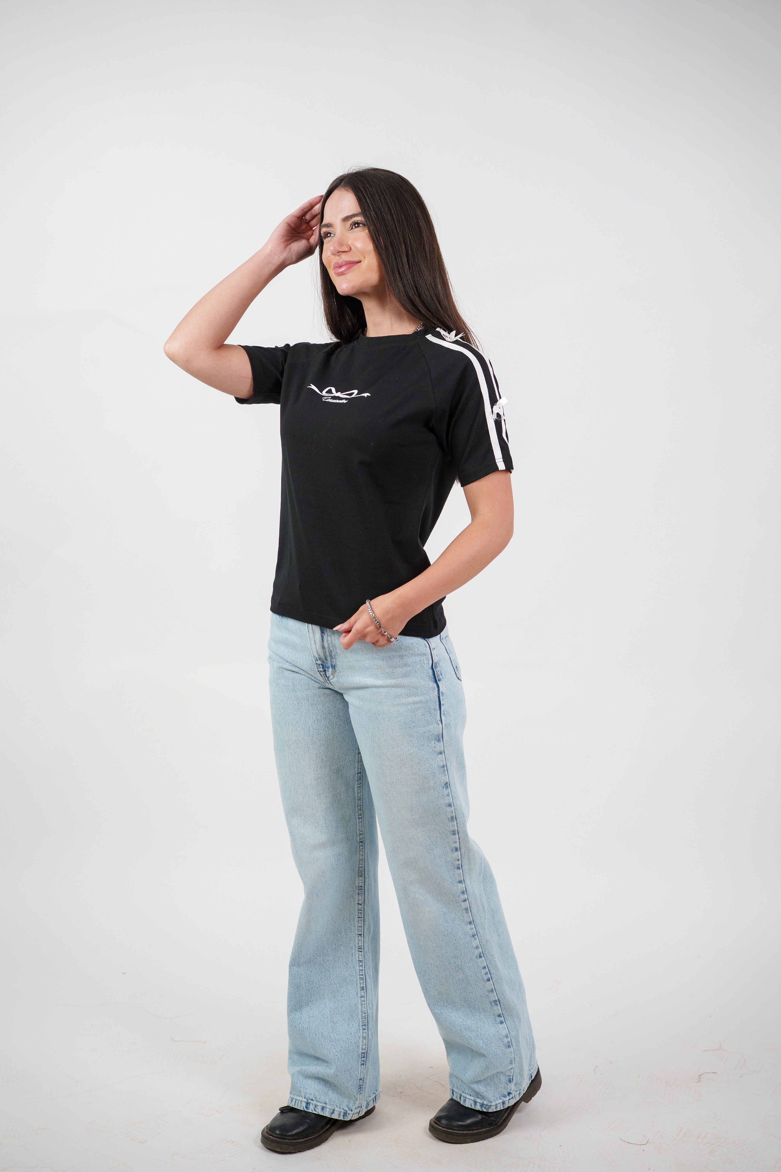 MINIMAL LOGO BASIC TEE