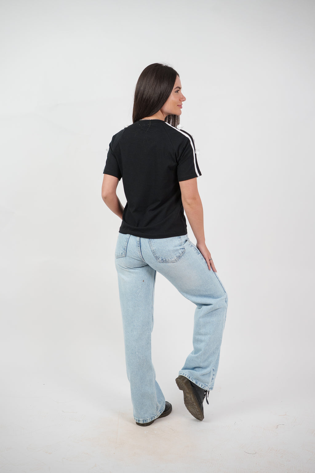 MINIMAL LOGO BASIC TEE