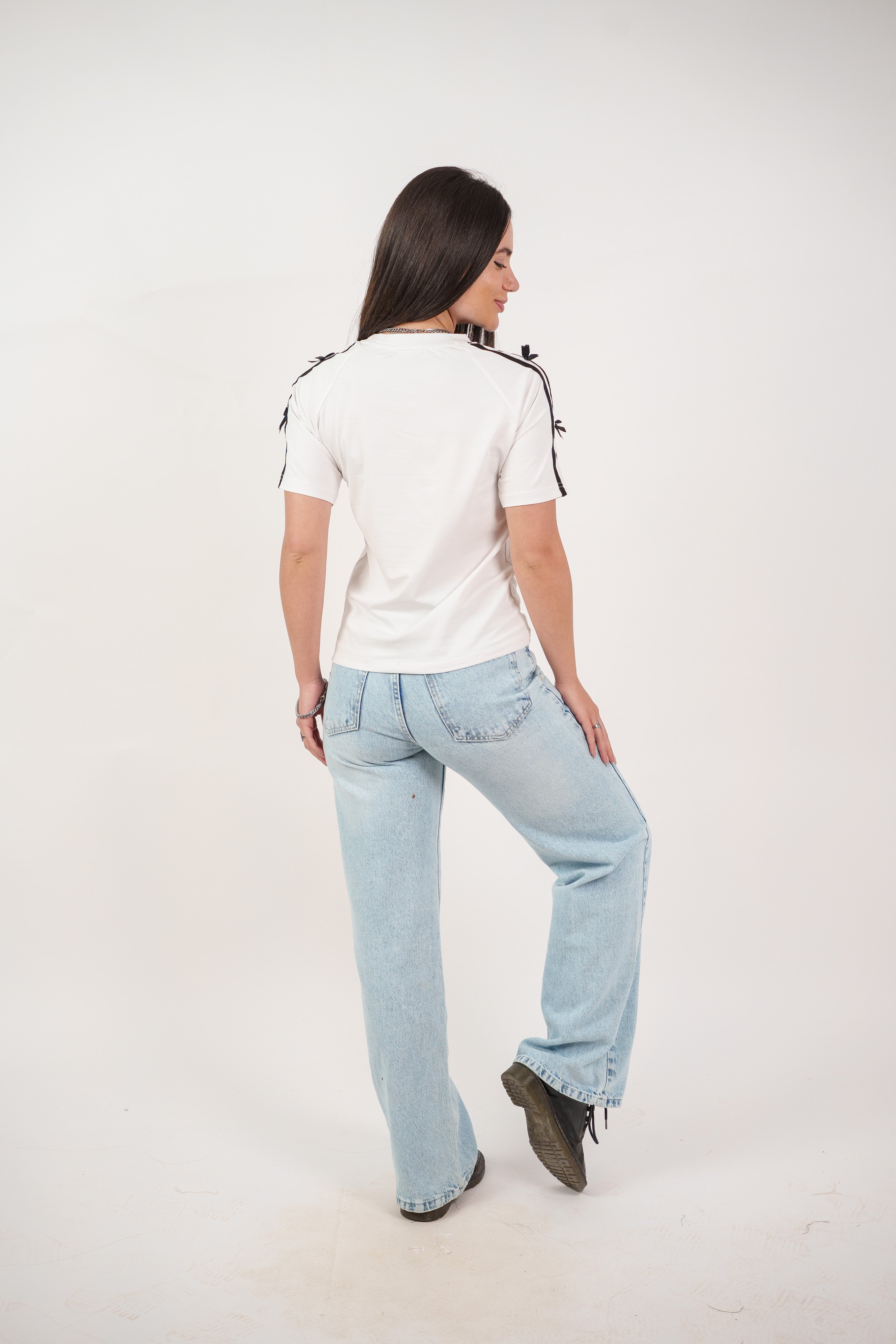 MINIMAL LOGO BASIC TEE