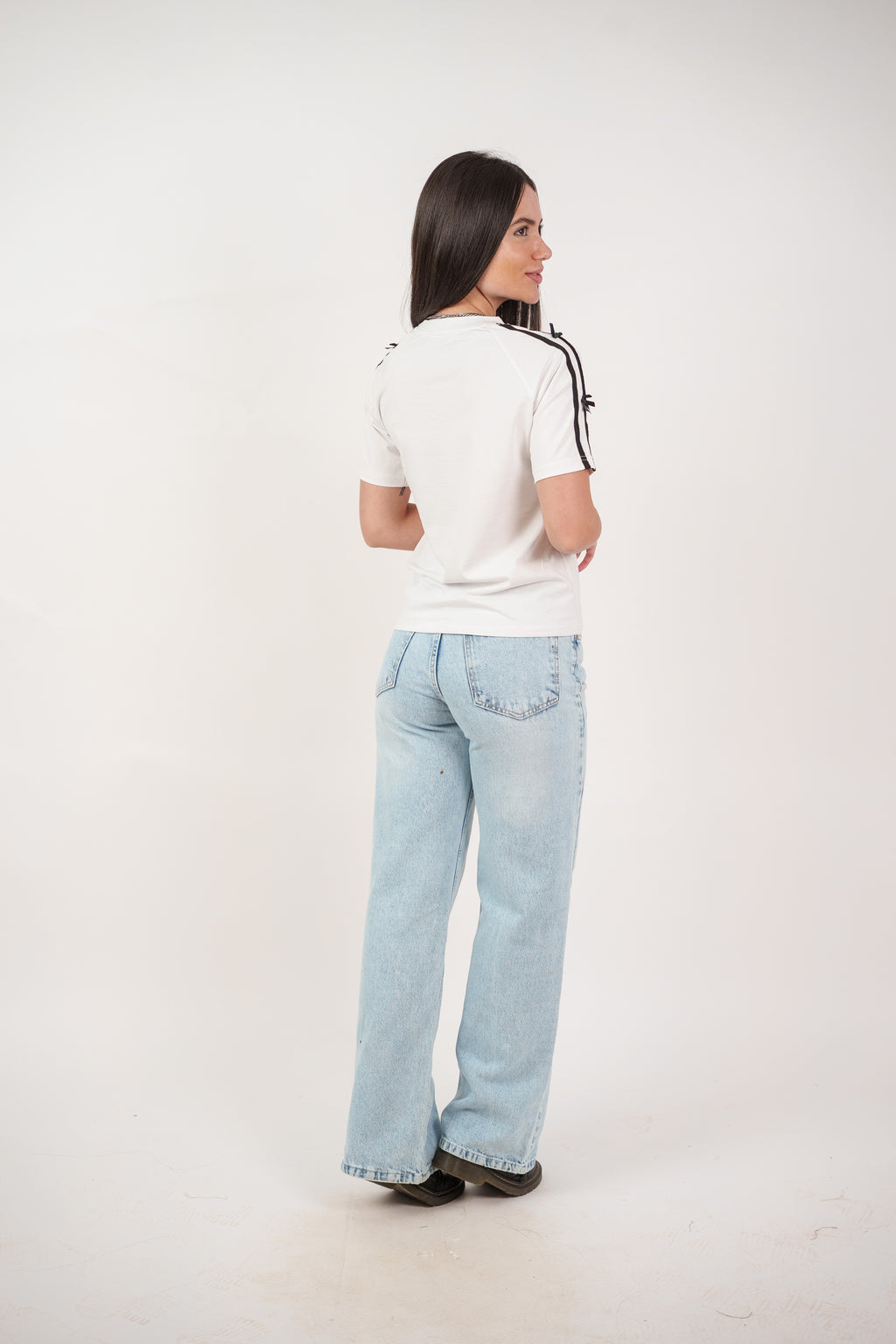 MINIMAL LOGO BASIC TEE