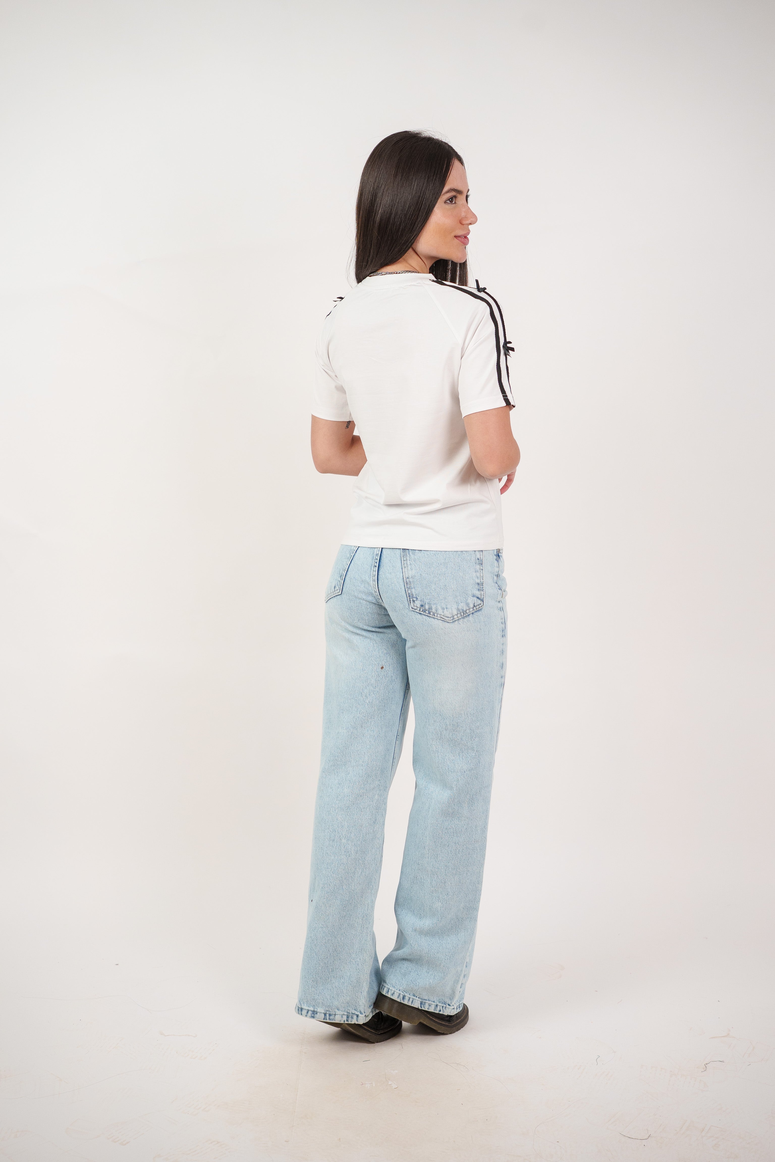 MINIMAL LOGO BASIC TEE