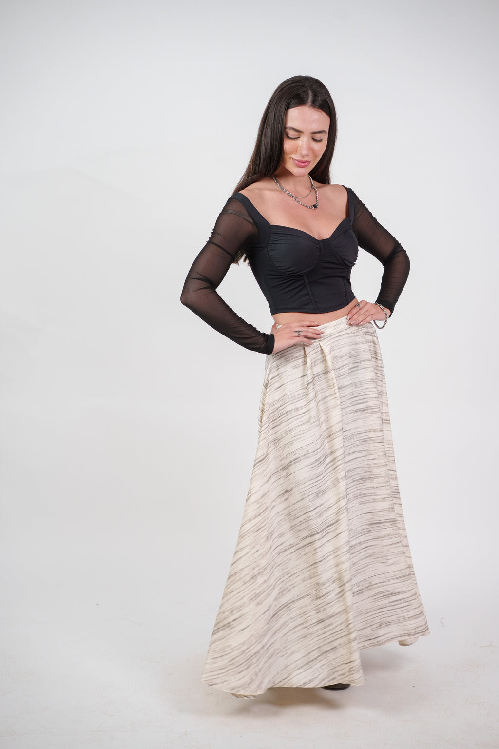 FLOWY TEXTURED MAXI SKIRT