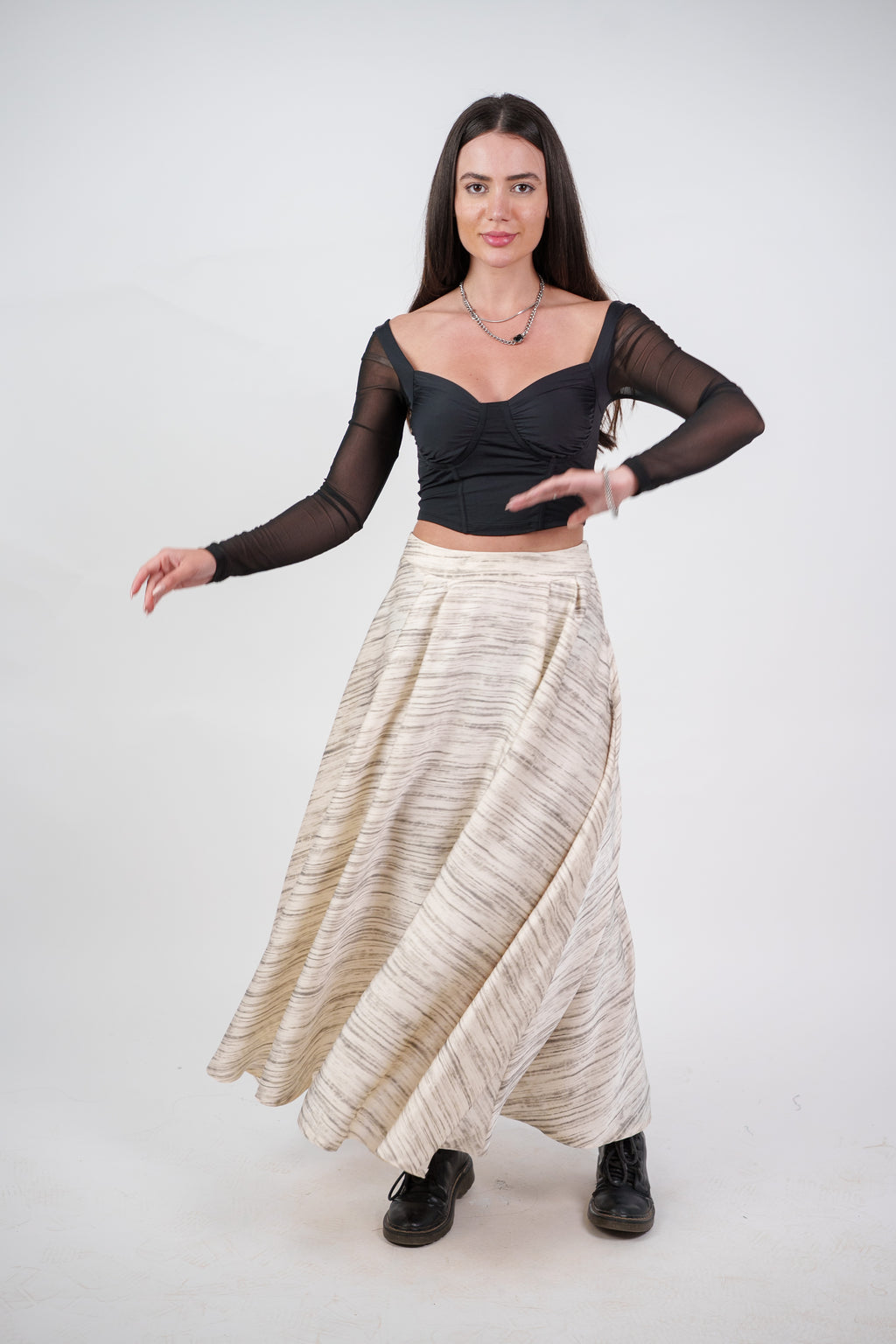 FLOWY TEXTURED MAXI SKIRT