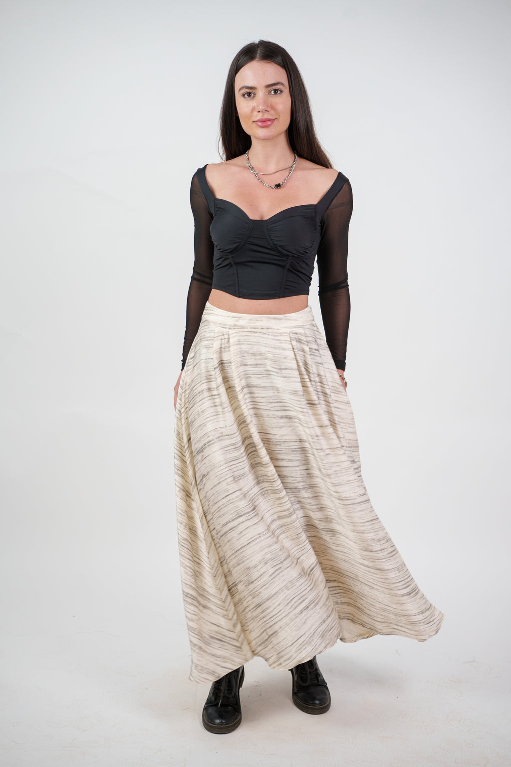 FLOWY TEXTURED MAXI SKIRT