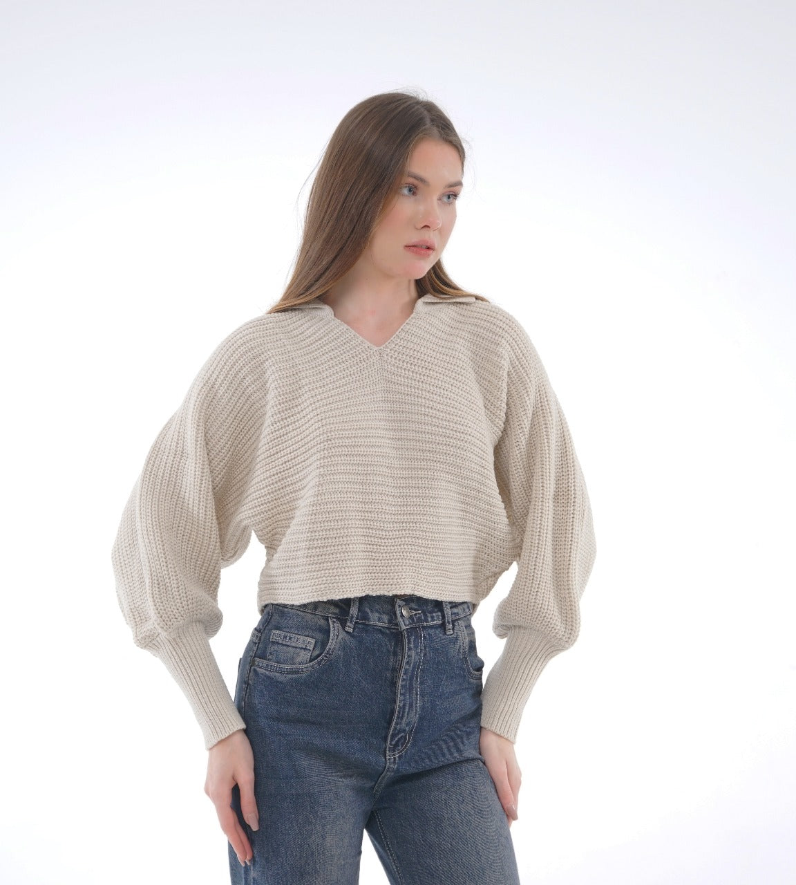 POLO V-NECK KNIT BLOUSE