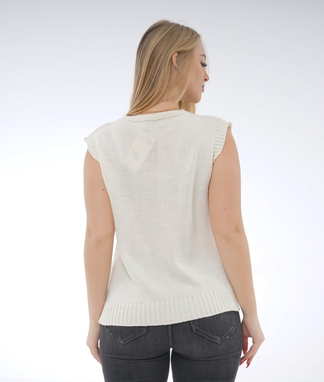 SLEEVELESS CABLE KNIT TOP