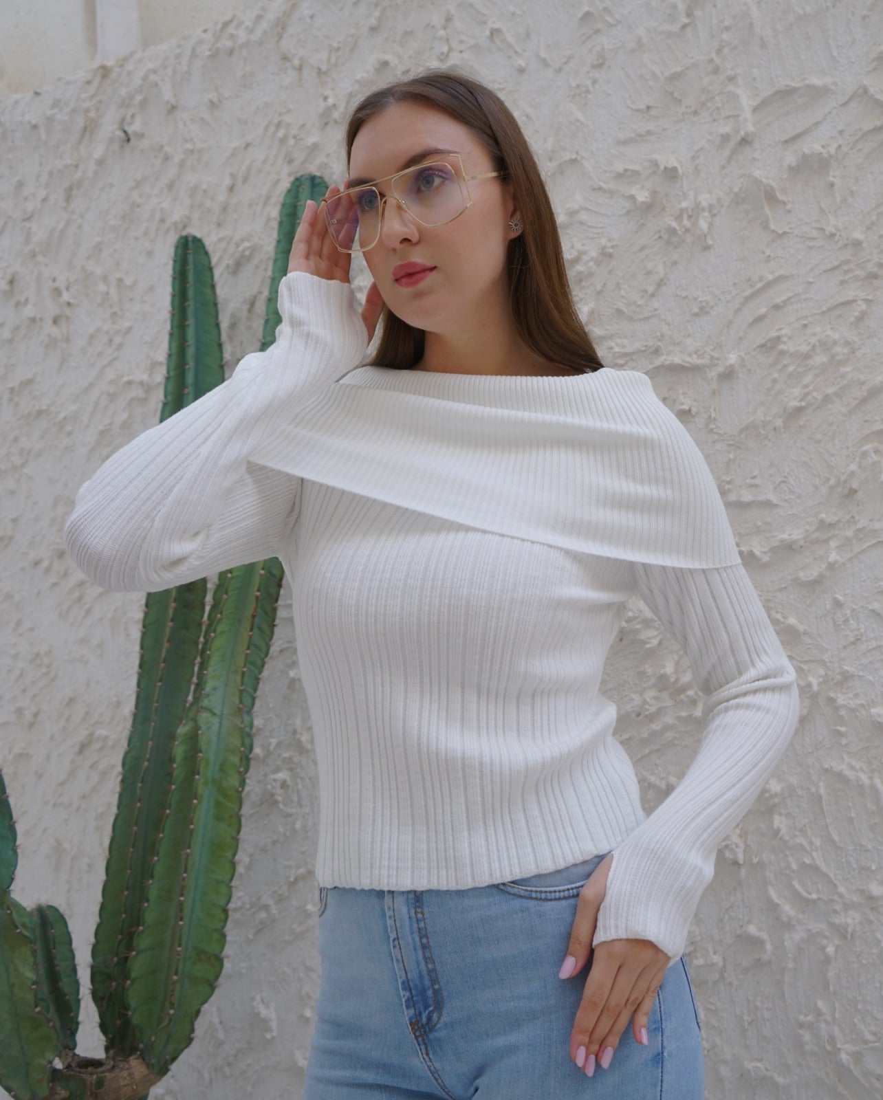 RIBBED KNIT TOP