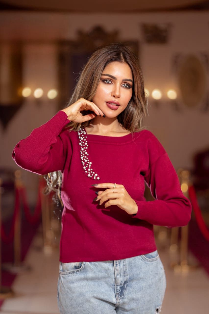 PEARL OFF-SHOULDER TOP