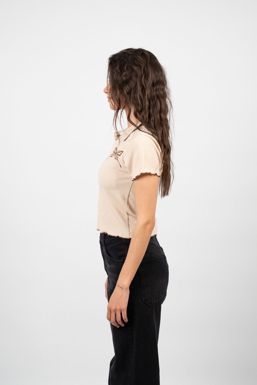 BUTTERFLY RIBBED POLO CROP TEE