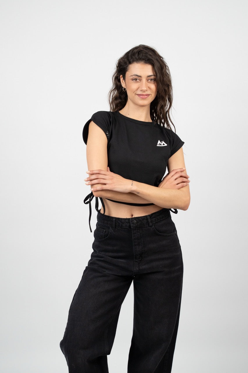 SIDE TIE SPORT CROP TEE