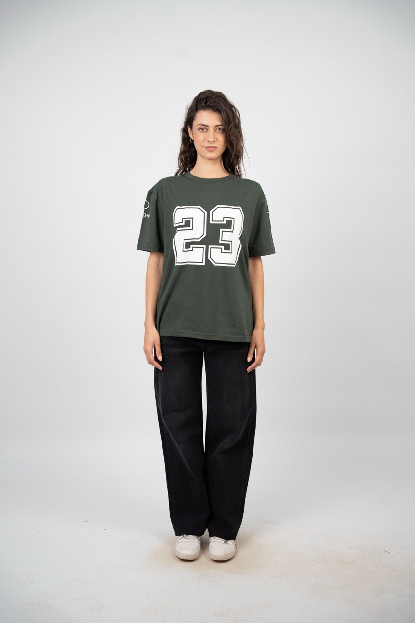 OVERSIZED 23 GRAPHIC TEE