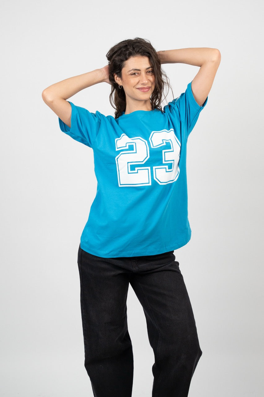OVERSIZED 23 GRAPHIC TEE