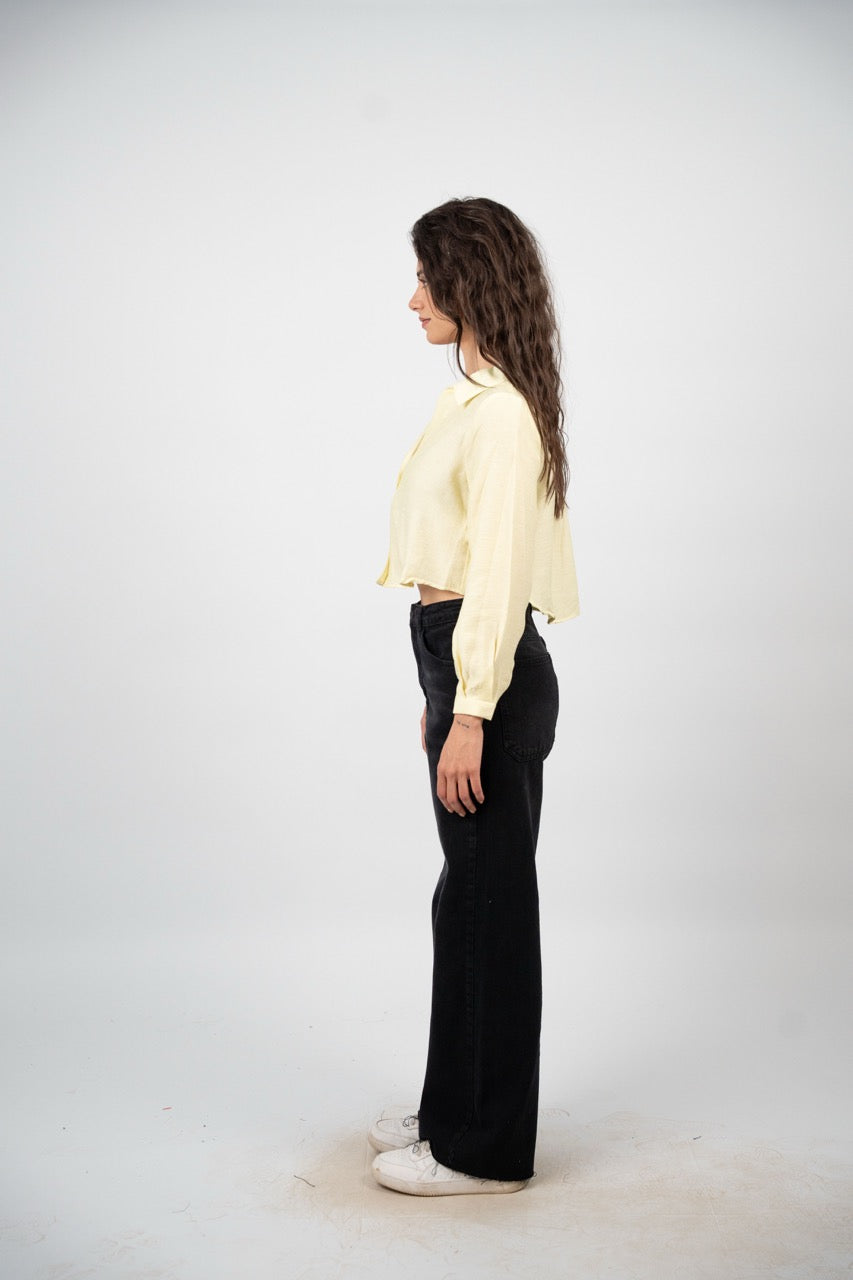 CROPPED BUTTON-DOWN SATIN BLOUSE