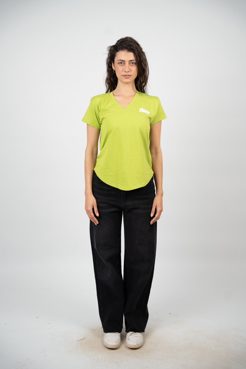 CURVED HEM V-NECK LOGO TEE