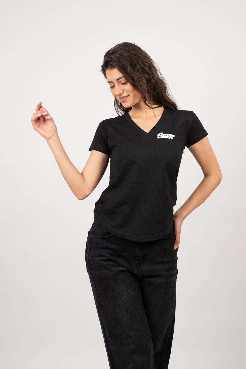 CURVED HEM V-NECK LOGO TEE