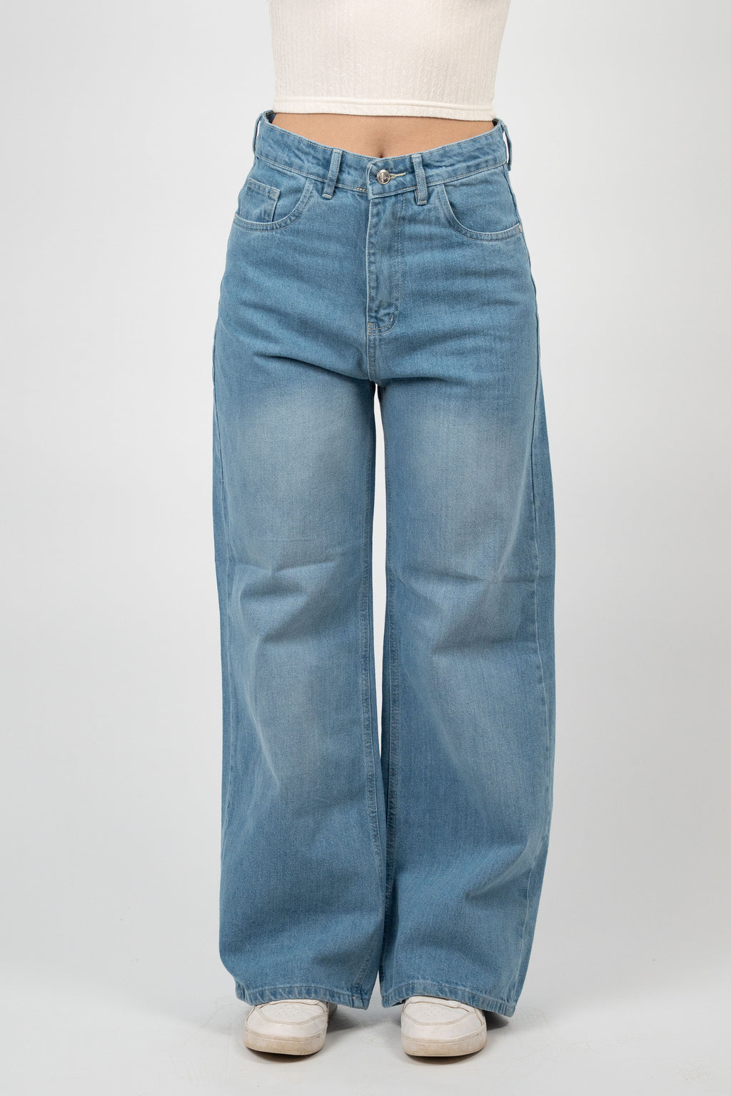 LONG WIDE LEG DENIM – MEDIUM LIGHT WASH
