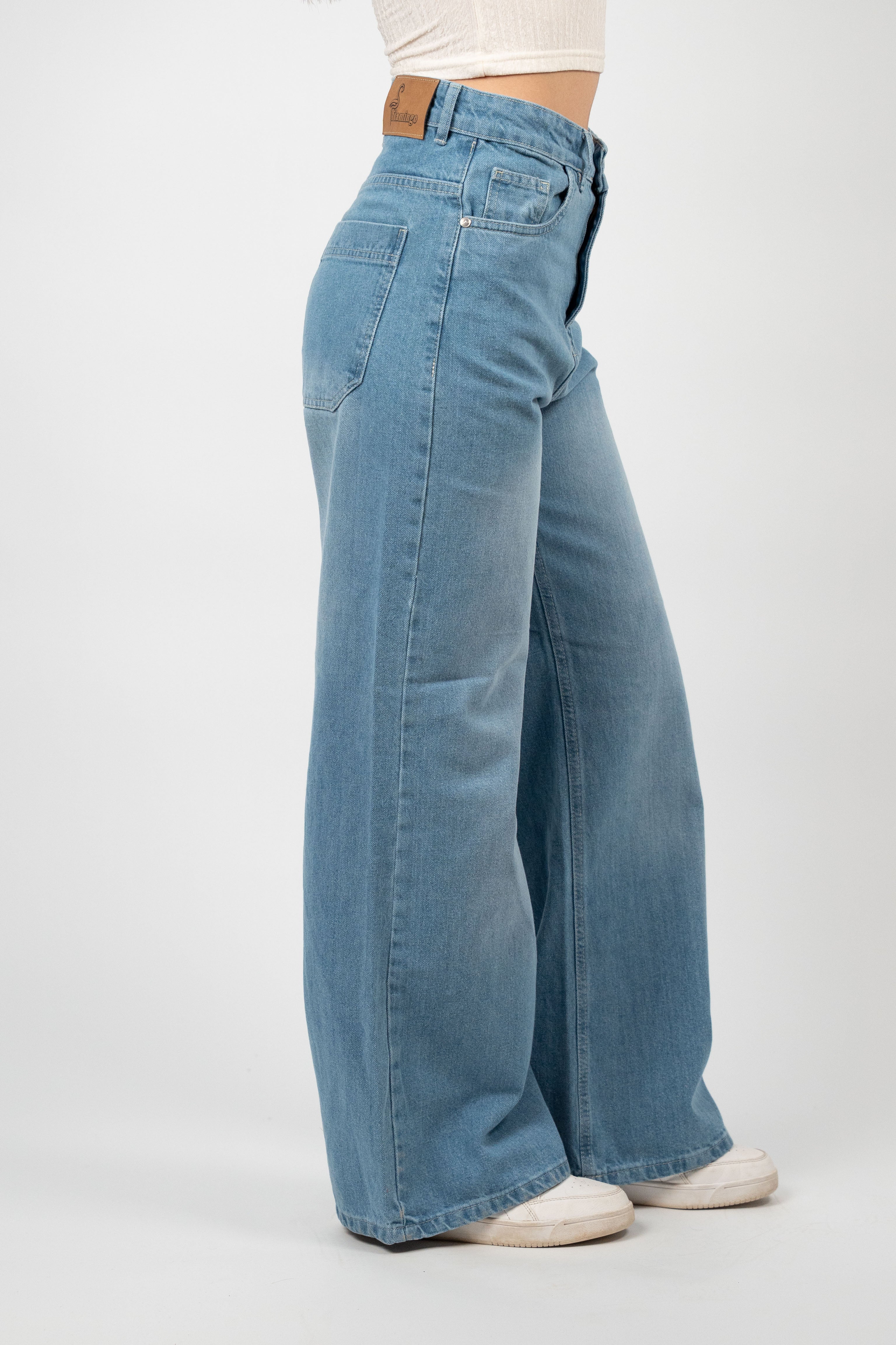 LONG WIDE LEG DENIM – MEDIUM LIGHT WASH