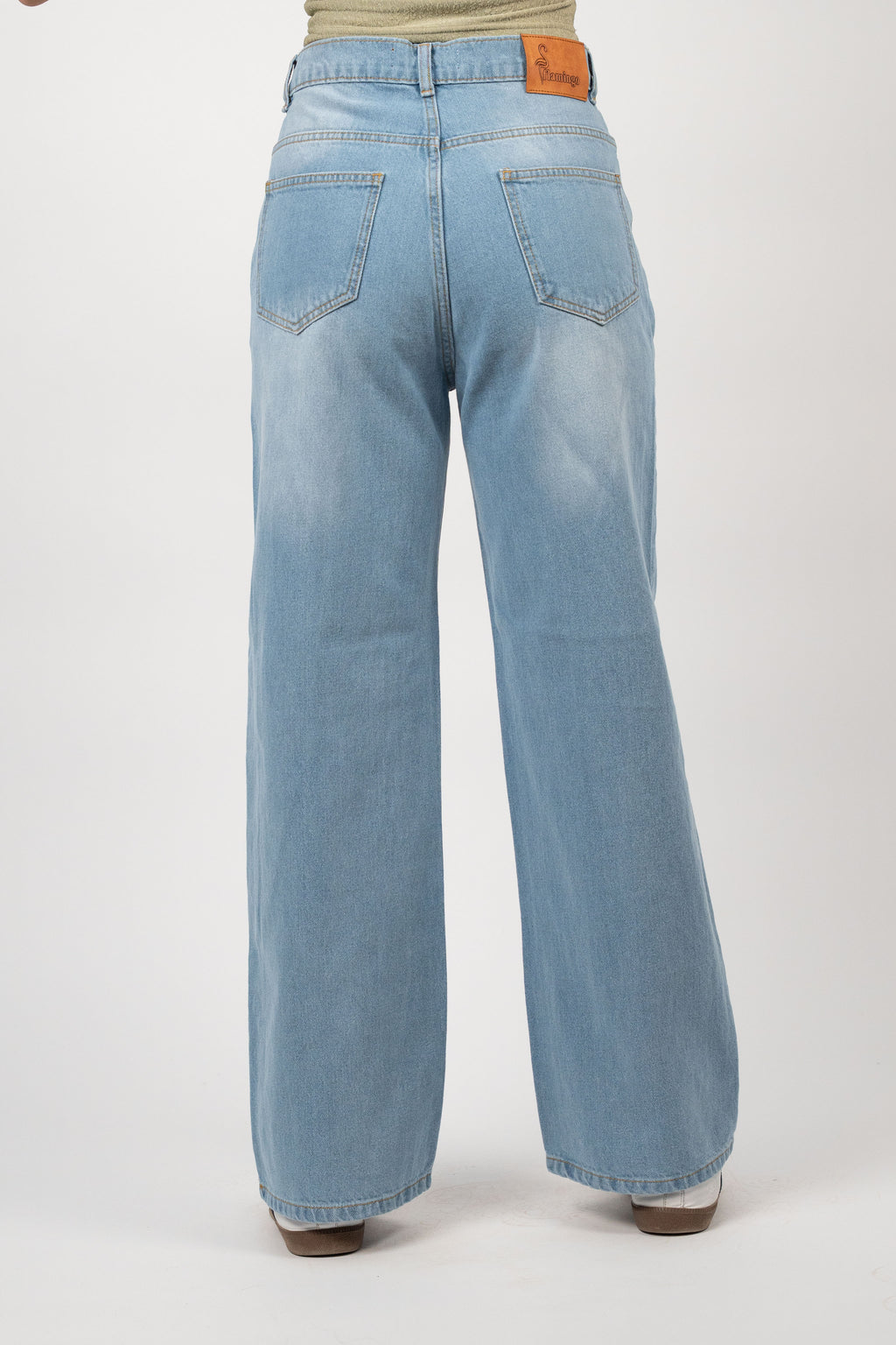 WIDE LEG OSCAR DENIM – LIGHT WASH