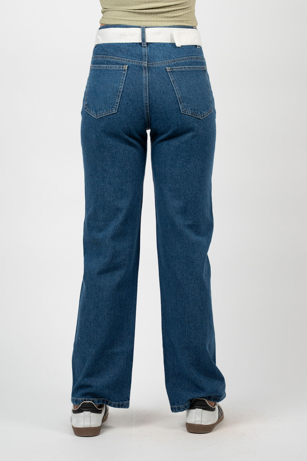BELTED WIDE LEG DENIM – MEDIUM WASH