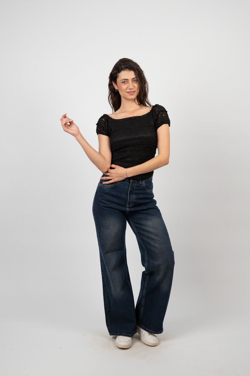 LACE SLEEVE SMOCKED TOP