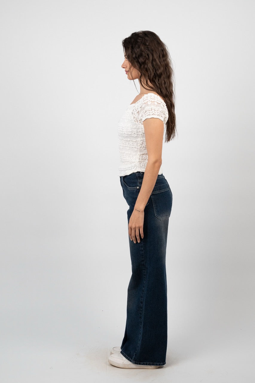 LACE SLEEVE SMOCKED TOP