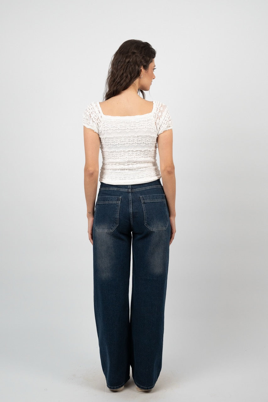 LACE SLEEVE SMOCKED TOP