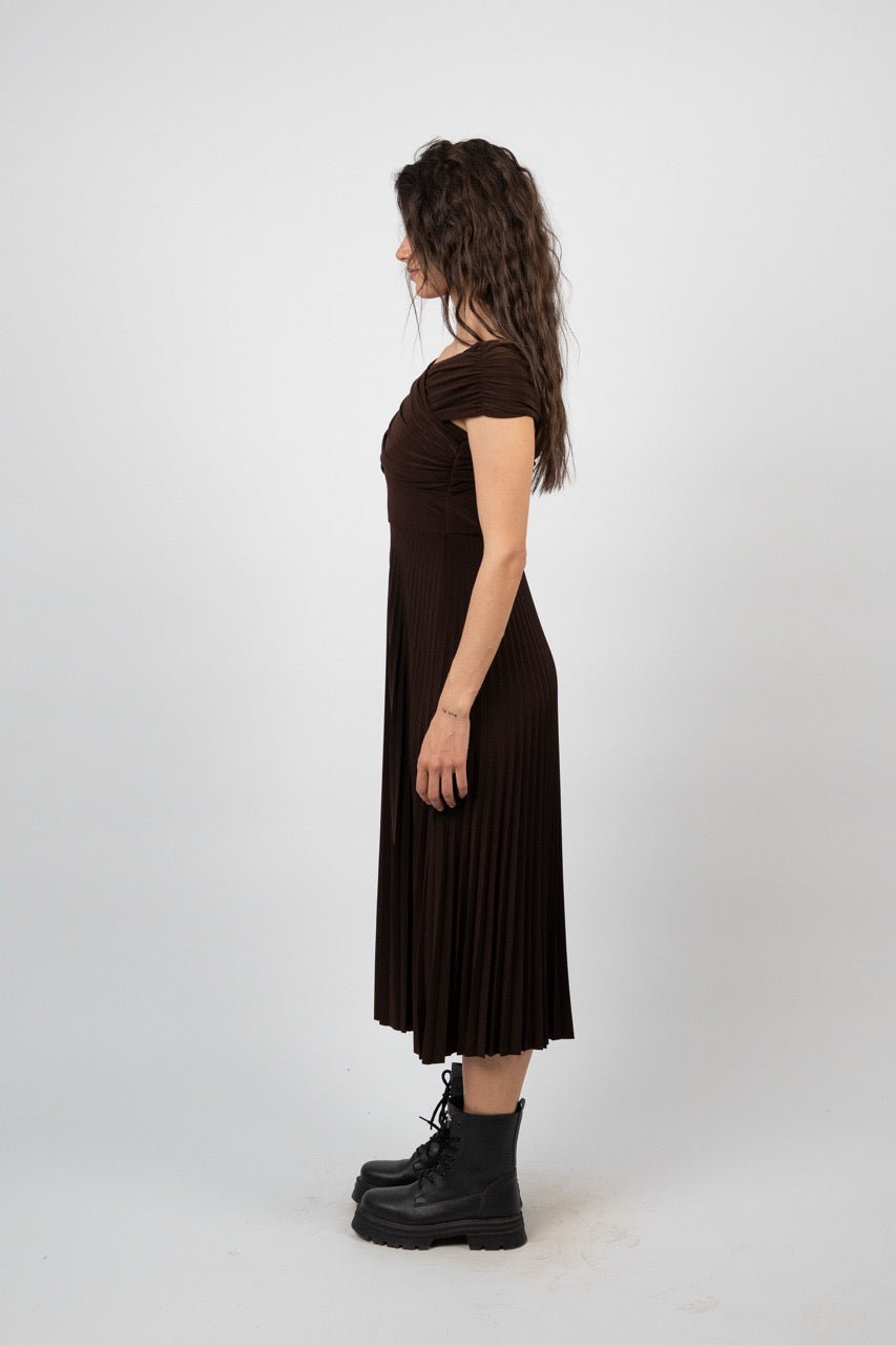 OFF SHOULDER PLEATED MIDI DRESS