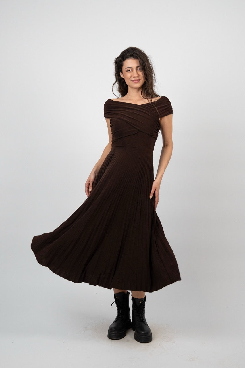 OFF SHOULDER PLEATED MIDI DRESS