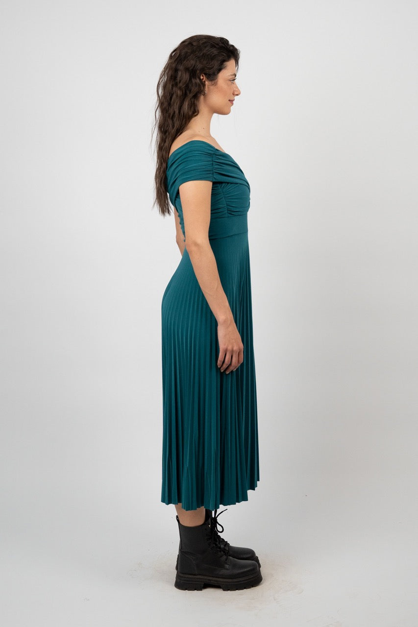 OFF SHOULDER PLEATED MIDI DRESS
