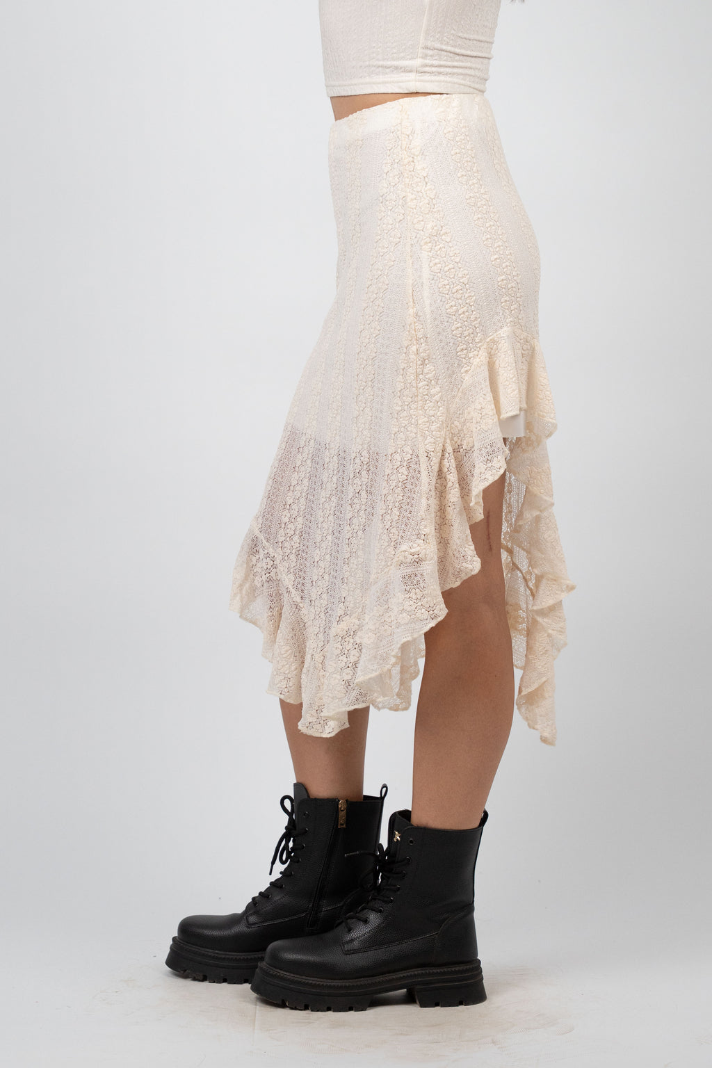 ASYMMETRIC LACE SKIRT