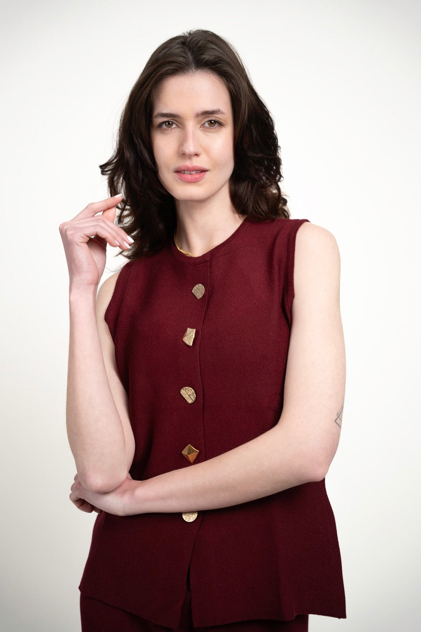 BUTTONED SLEEVELESS SET