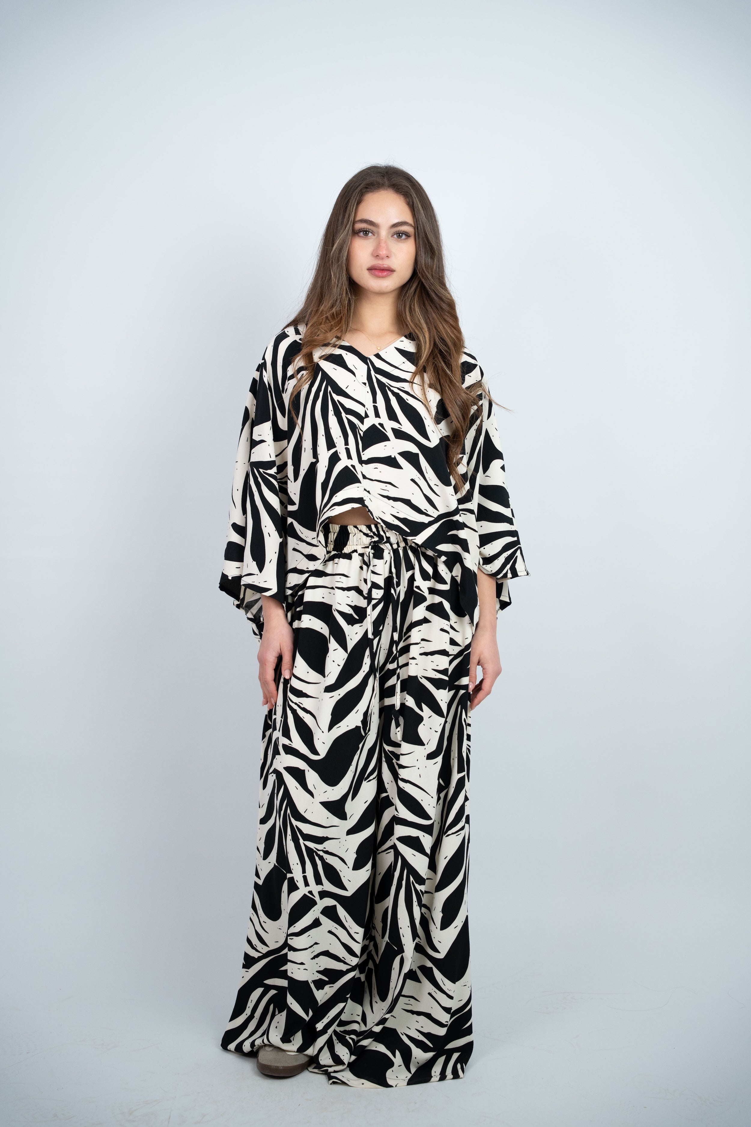 ABSTRACT PRINT FLOWY SET