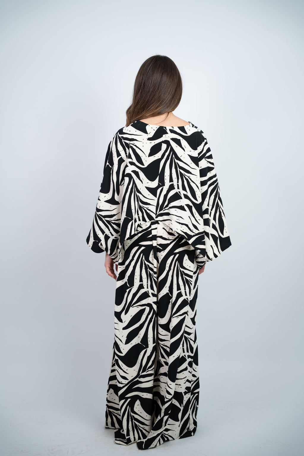 ABSTRACT PRINT FLOWY SET