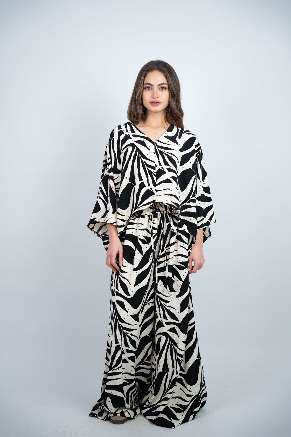 ABSTRACT PRINT FLOWY SET