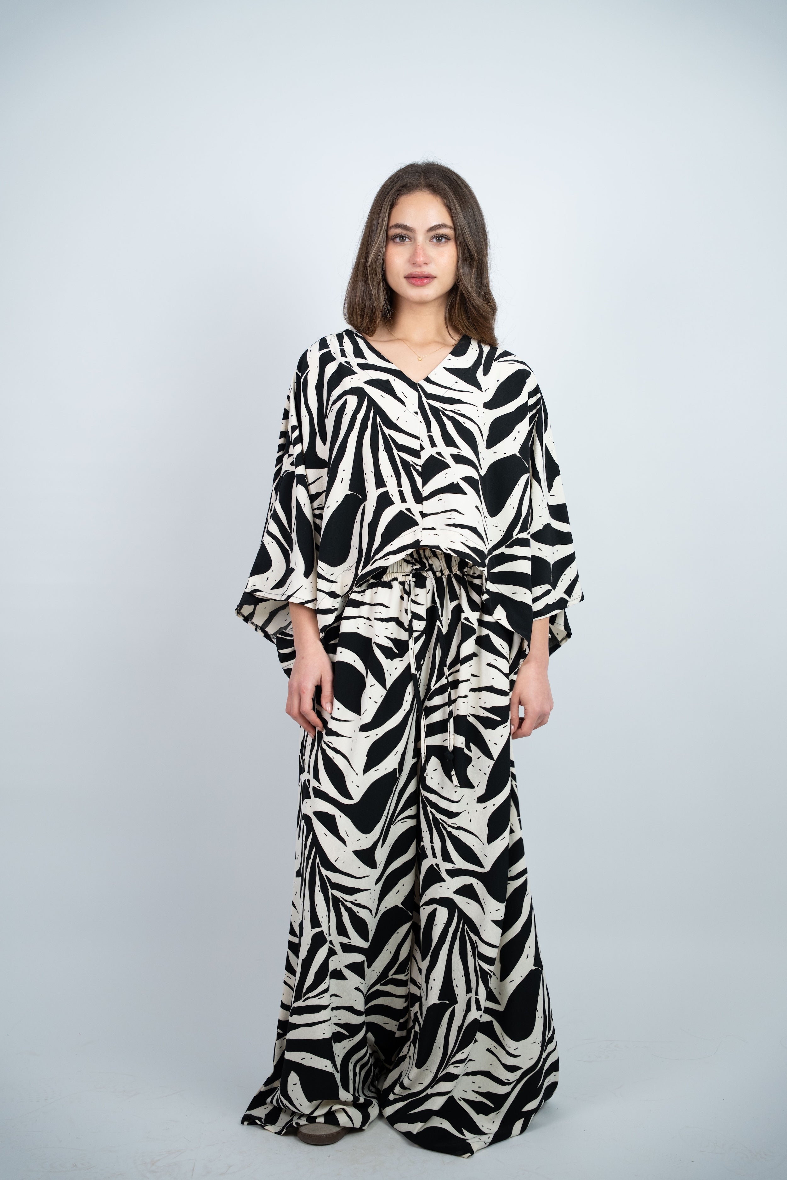 ABSTRACT PRINT FLOWY SET